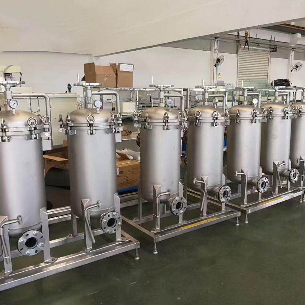 Corrosion-Resistant Multi Bag Pressure Filter in Stainless Steel for Pre-Filtration, Coolant Filtration, and Wastewater Management