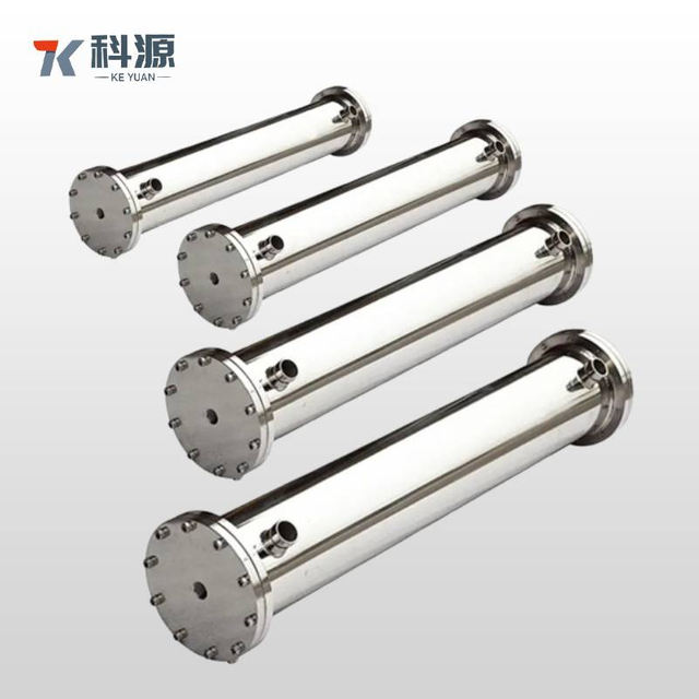 Compact Flange Type Stainless Steel Membrane Housing for Space Limited Installations with Easy Maintenance