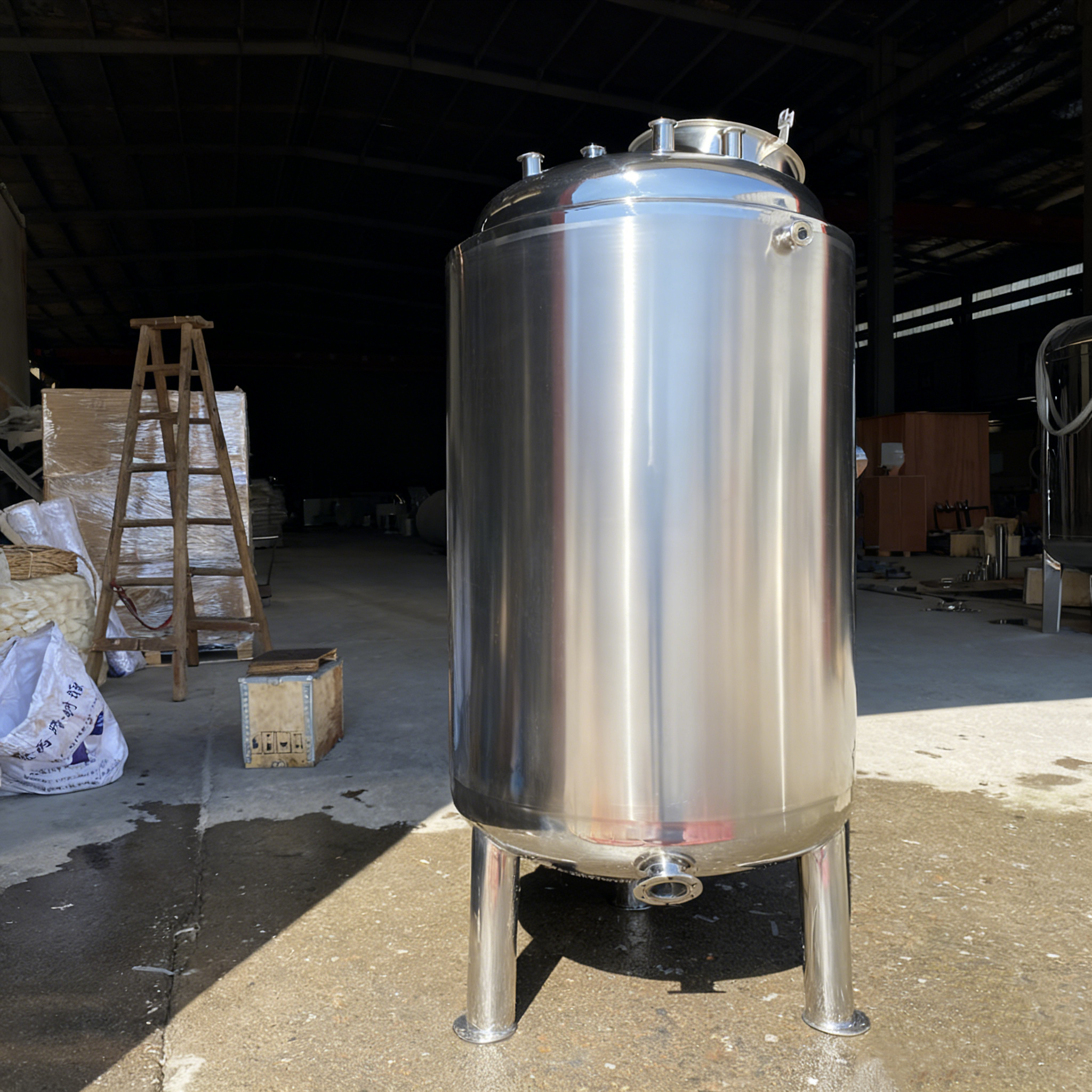 Vertical/Horizontal Stainless Steel Sanitary Water Tank with CIP Spray System and Insulation for Temperature Controlled Storage