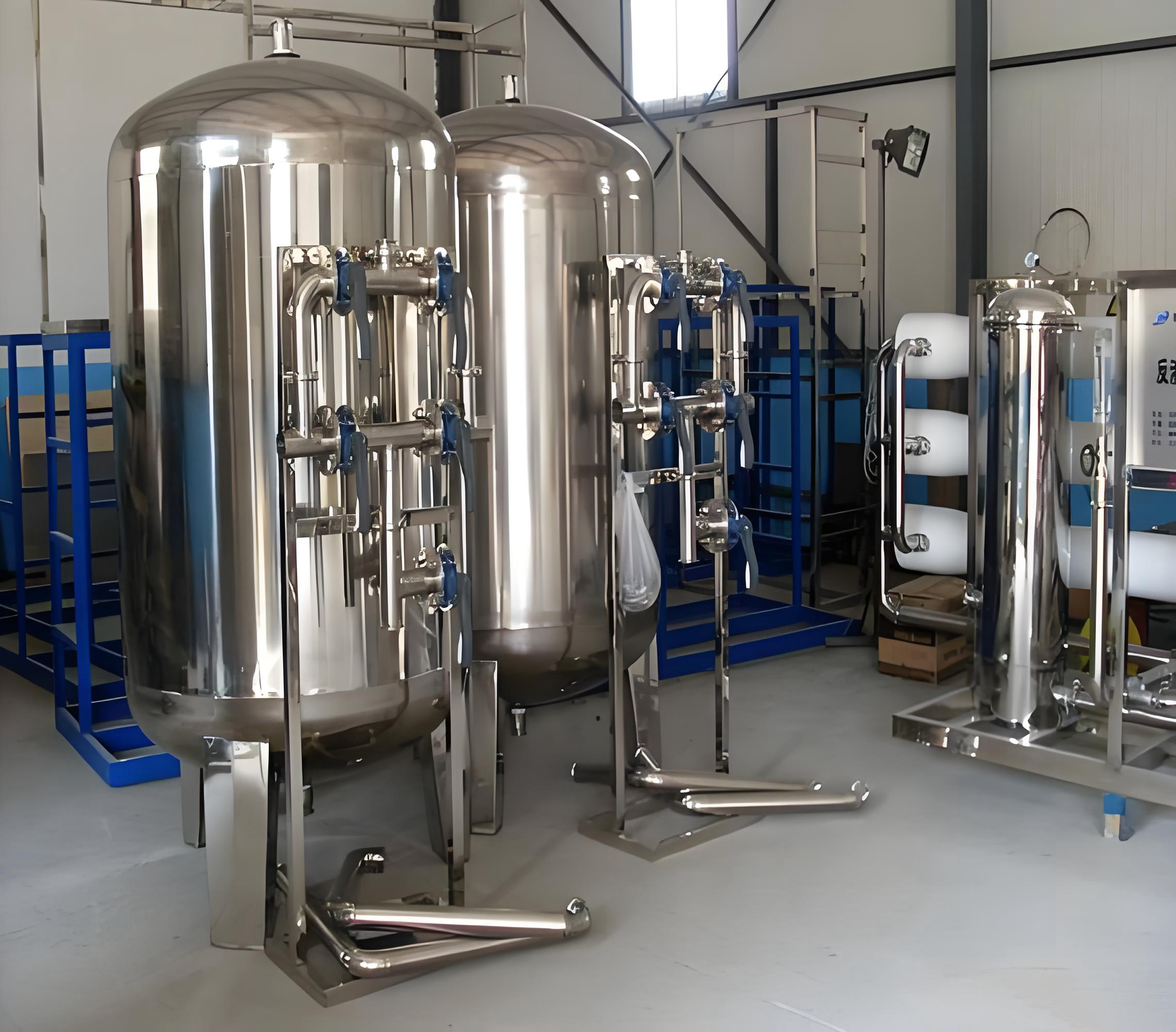 ASME Certified Stainless Steel Multi-Media Filter Vessel with Multiple Layers for Iron, Manganese, and Turbidity Reduction in Groundwater