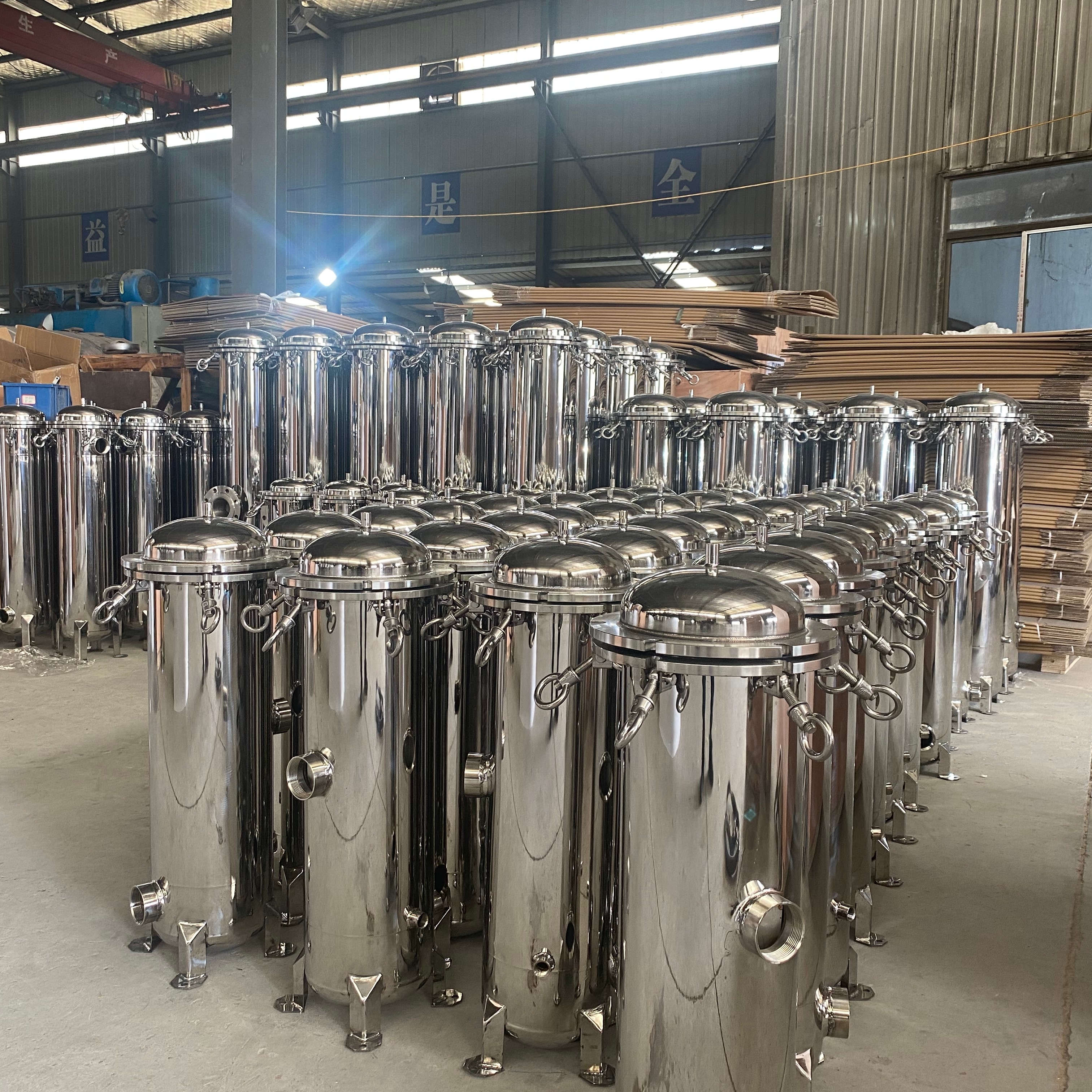 Factory Price Industrial Filtration Equipment Stainless Steel 304 316L Quick Open Precision Cartridge Filter Housing With Supporting Leg 