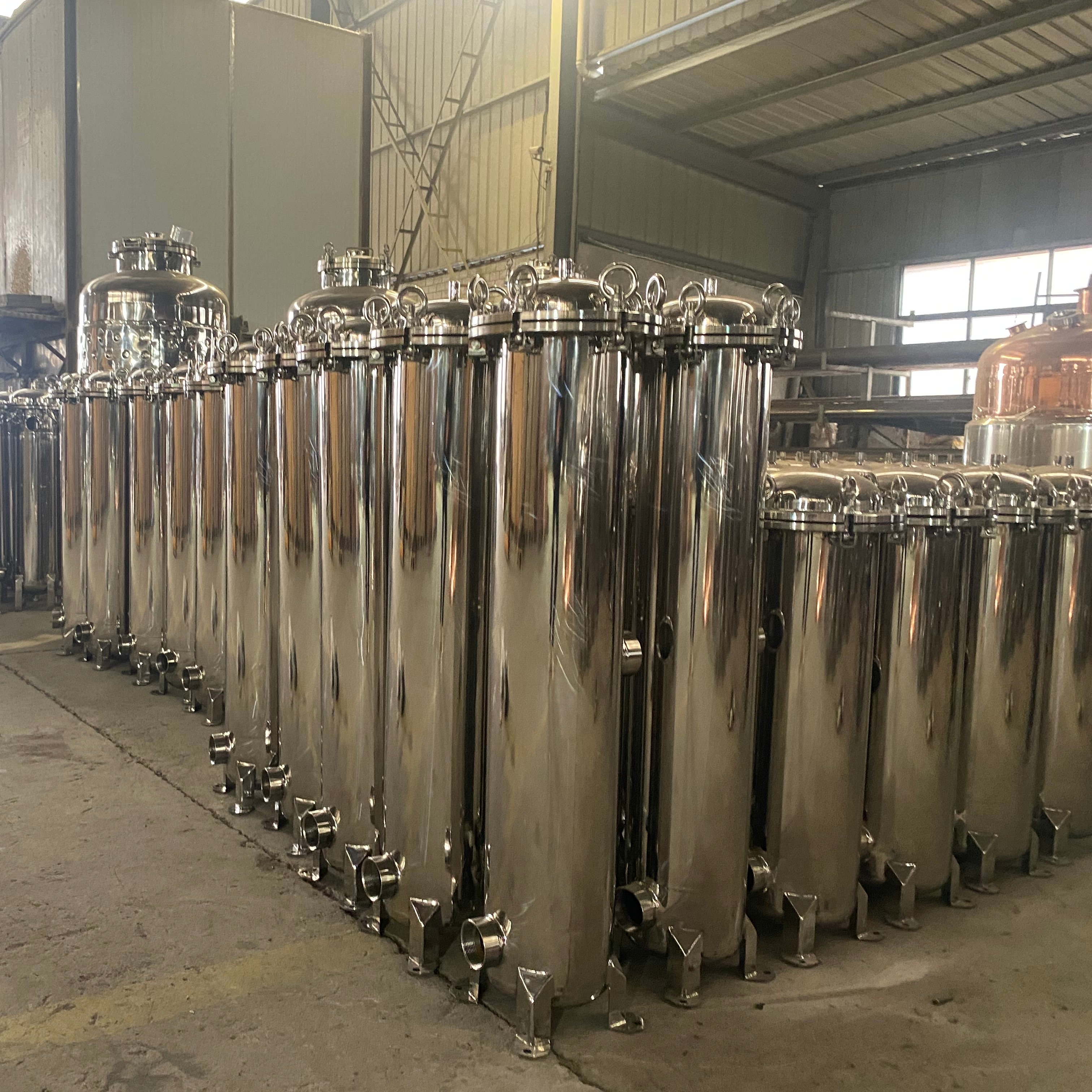 Factory Price Industrial Filtration Equipment Stainless Steel 304 316L Quick Open Precision Cartridge Filter Housing With Supporting Leg 