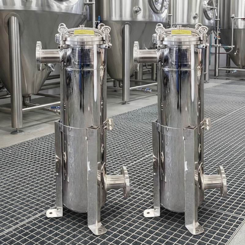 High Pressure Single Bag Filter Vessel with Stainless Steel Tri-Clamp Connections and Bypass Valve for Industrial Use